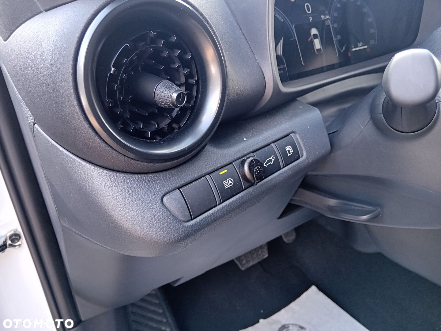 Toyota C-HR - 25
