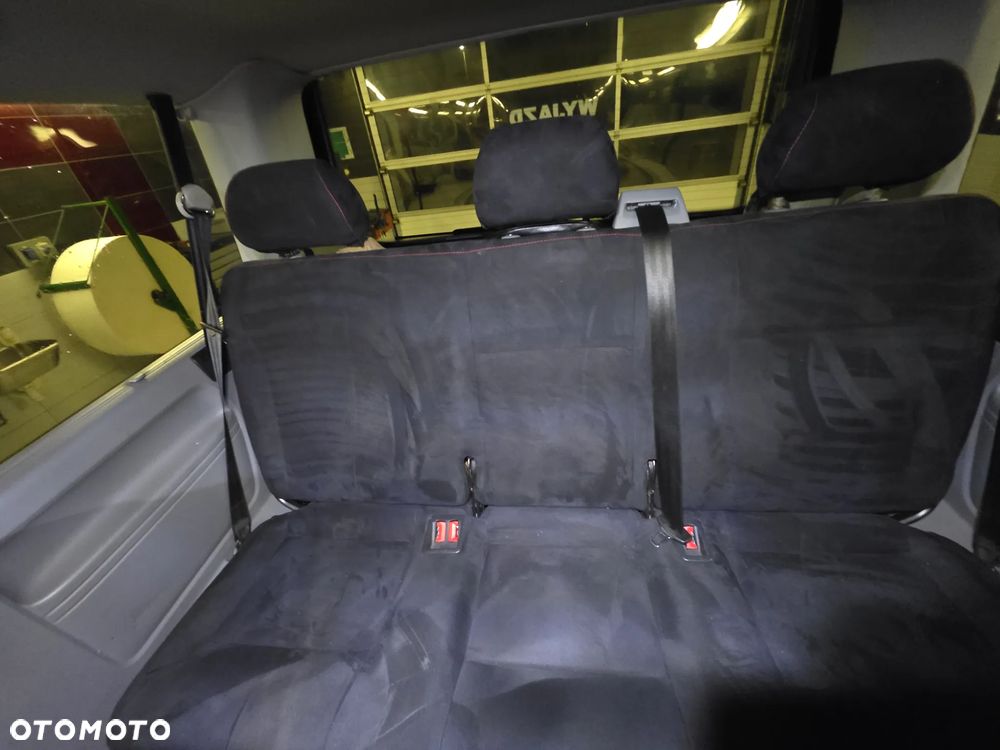 Volkswagen Caravelle L1 4Motion - 12