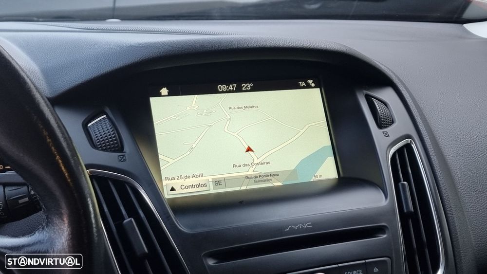 Ford Focus 1.5 TDCi ECOBlue Titanium - 8