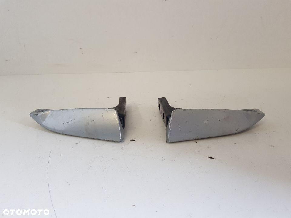 Piaggio MP3 Yourban 300 Podnóżek Pasażera Lewy Prawy - 2