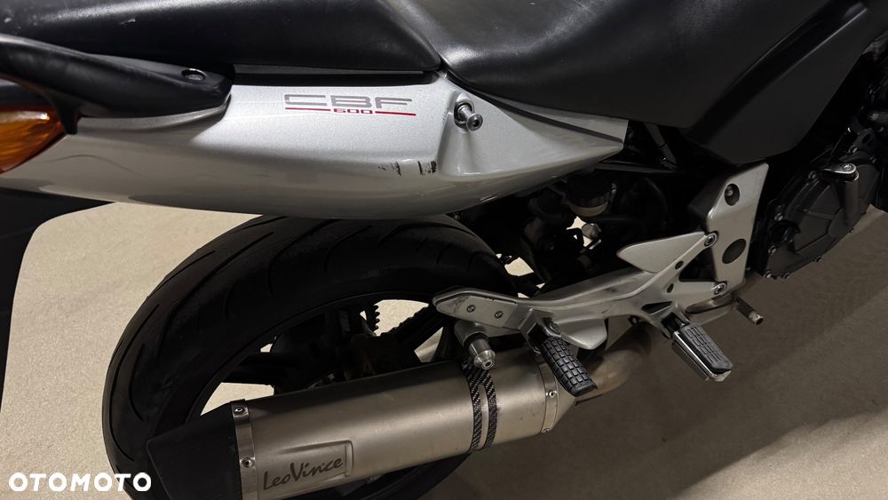 Honda CBF - 7