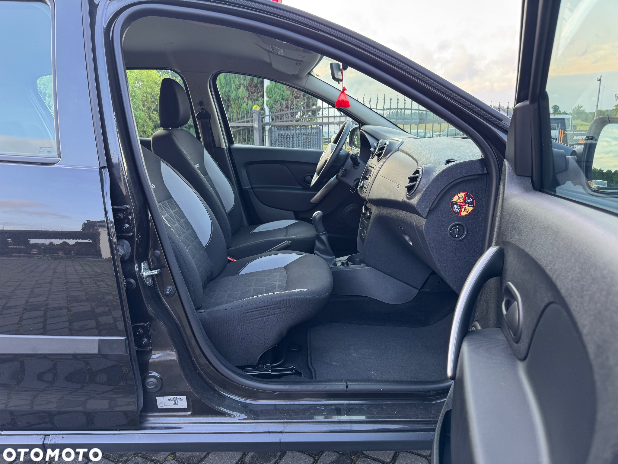 Dacia Sandero 1.5 dCi SL Blackline - 14