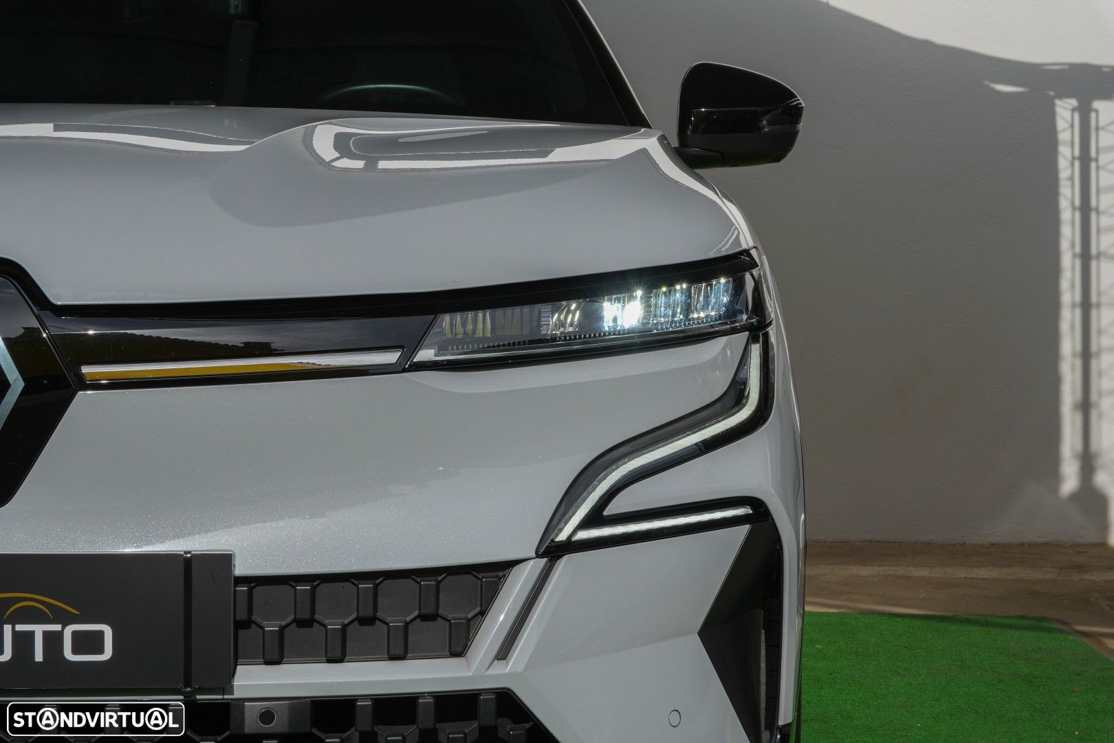 Renault Mégane E-Tech - 10