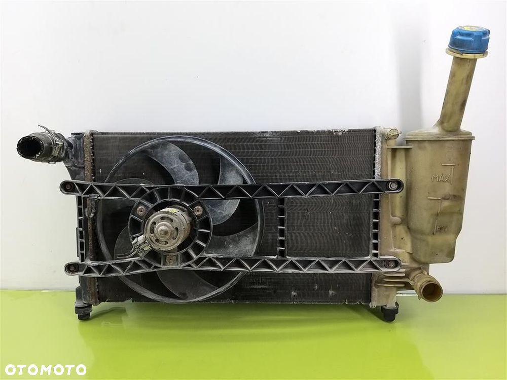 Chłodnica z wentylatorem Fiat Panda II 2003-2012 1,1 BENZYNA 46798741 - 1