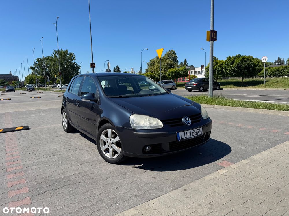 Volkswagen Golf - 1
