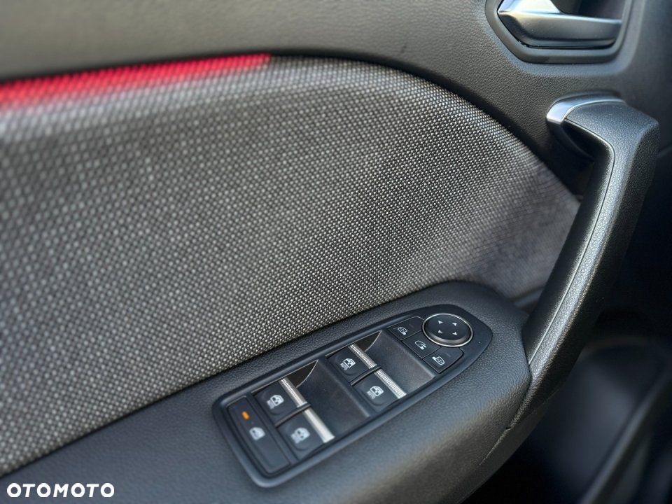 Mitsubishi Grandis - 19