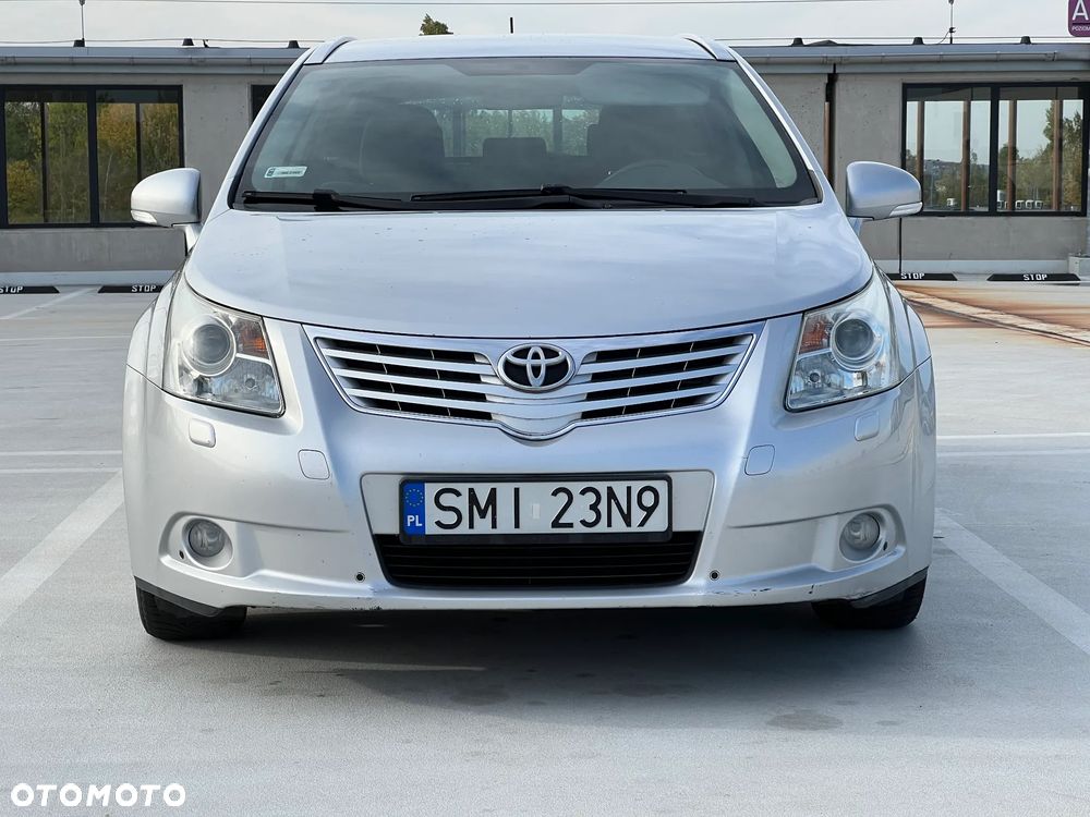 Toyota Avensis 2009 photo 2
