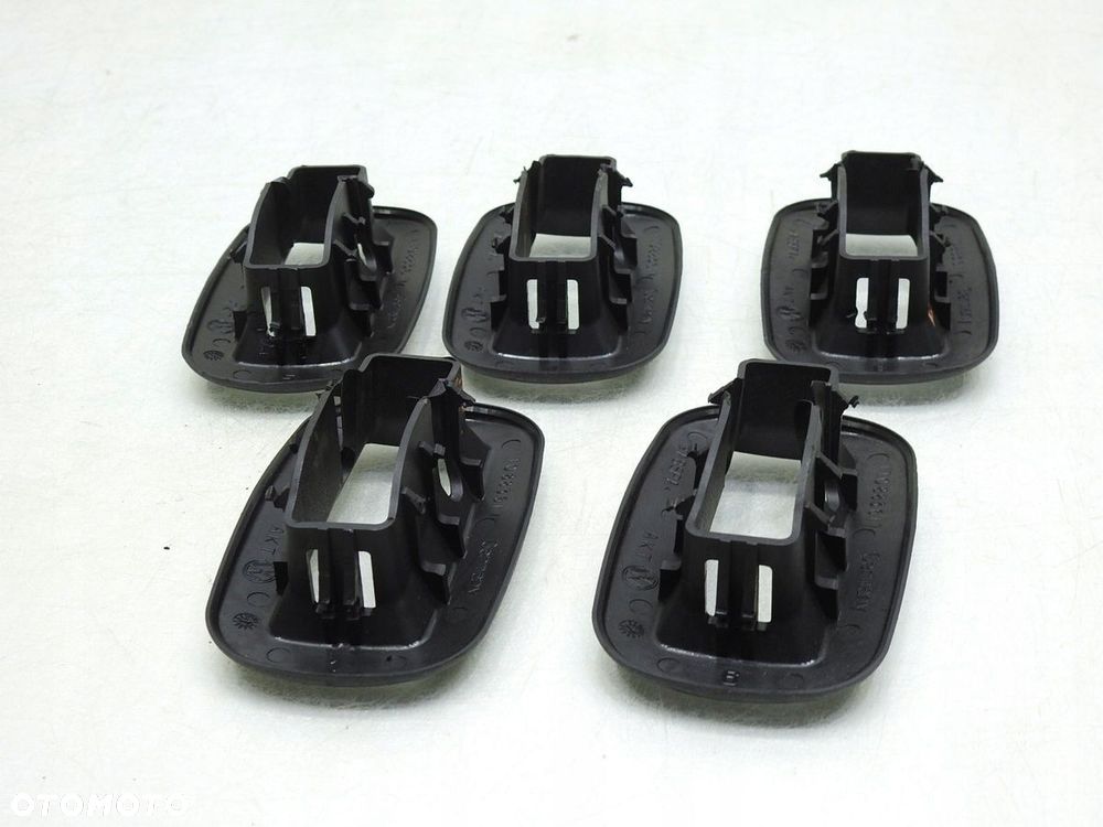 OSŁONA FOTELA VW TOURAN I LIFT 1T0883617 - 5