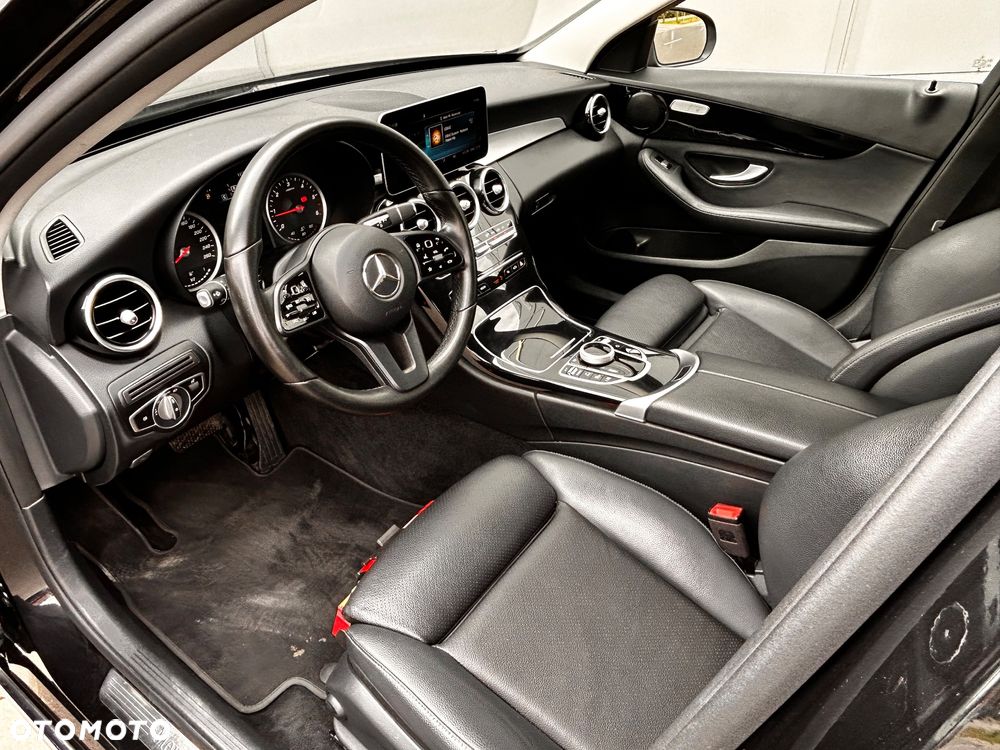 Mercedes-Benz Klasa C 200 d T 9G-TRONIC Exclusive - 24