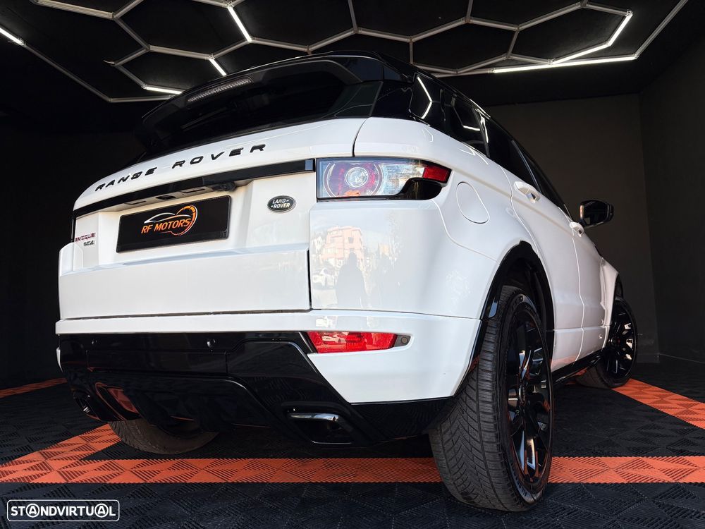 Land Rover Range Rover Evoque 2.2 SD4 Prestige Auto - 33