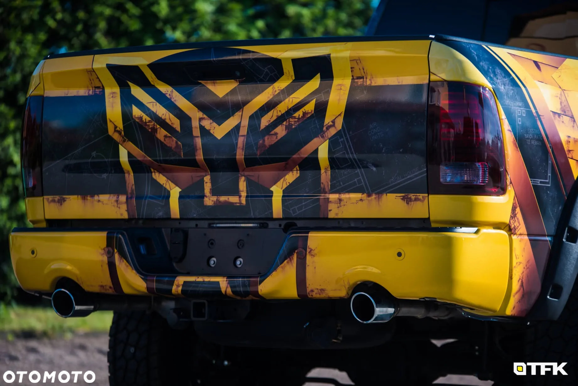 Dodge RAM 1500 5.7 4x4 - 17