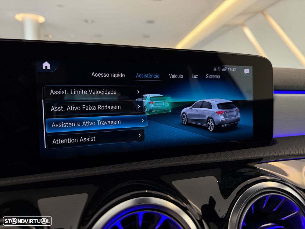 Mercedes-Benz A 250 e AMG Line - 23