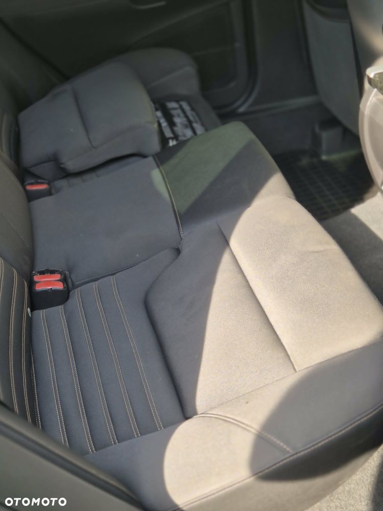 Volvo V50 D2 - 6