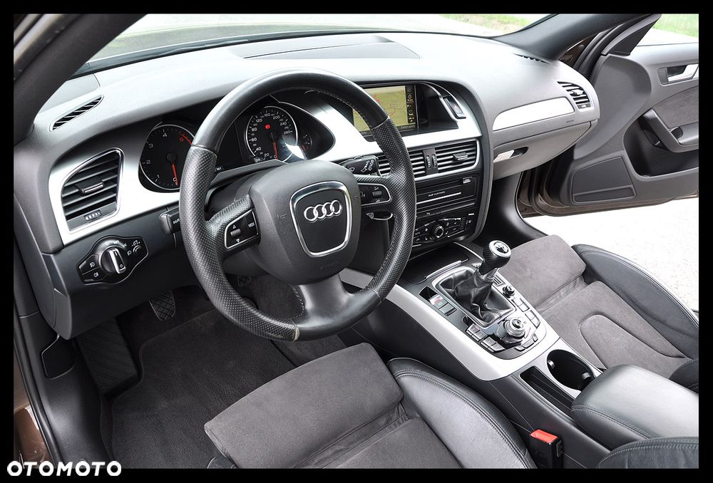 Audi A4 Avant 3.0 TDI DPF quattro S line Sportpaket (plus) - 6