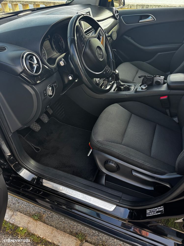 Mercedes-Benz B 180 CDI - 4