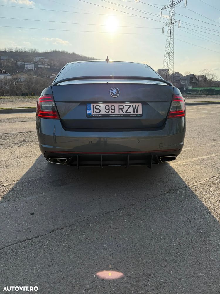 Skoda Octavia 2.0 TDI DSG RS - 6