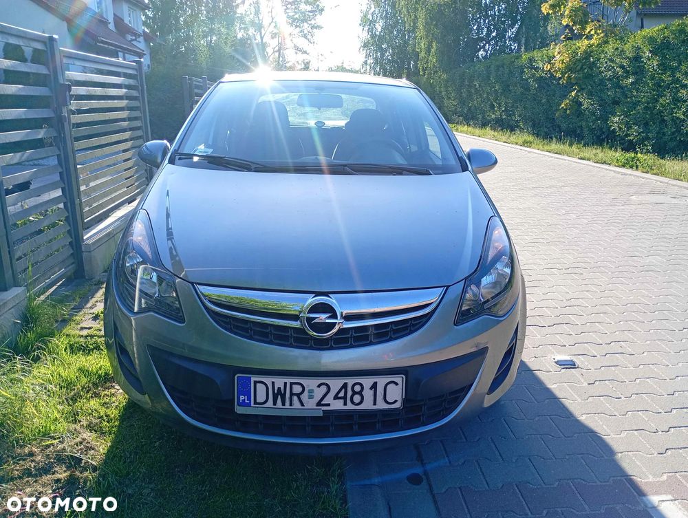 Opel Corsa 1.2 16V Edition / Active - 2