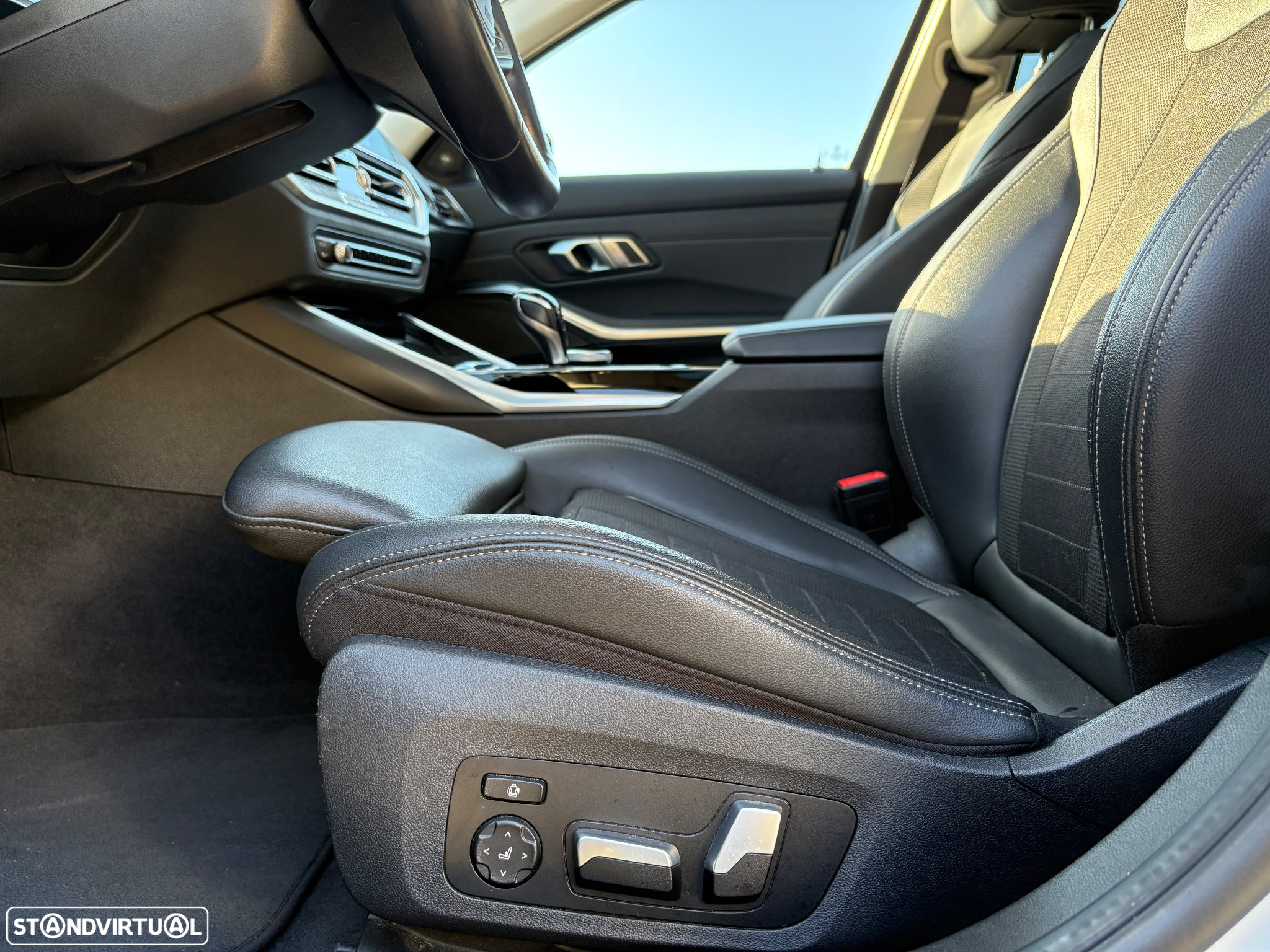 BMW 330 e Auto - 13