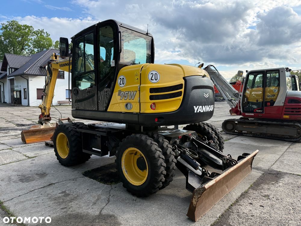 Yanmar Koparka kołowa B95W - 5