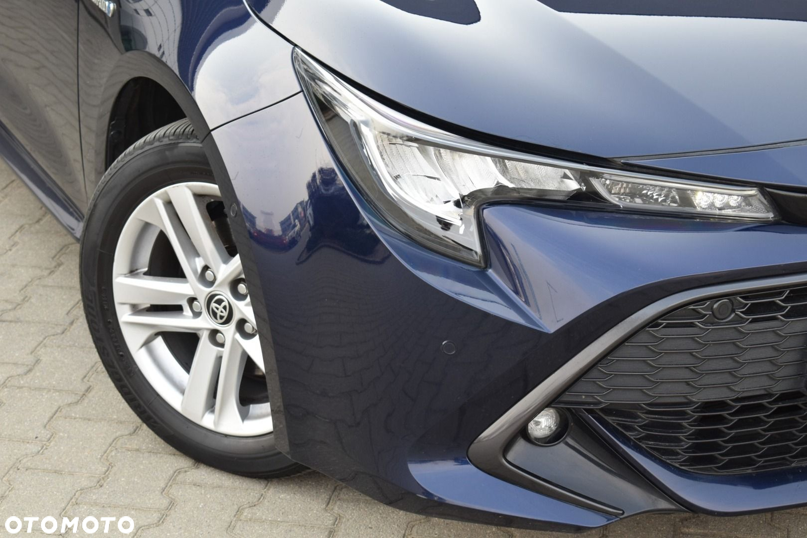 Toyota Corolla - 25