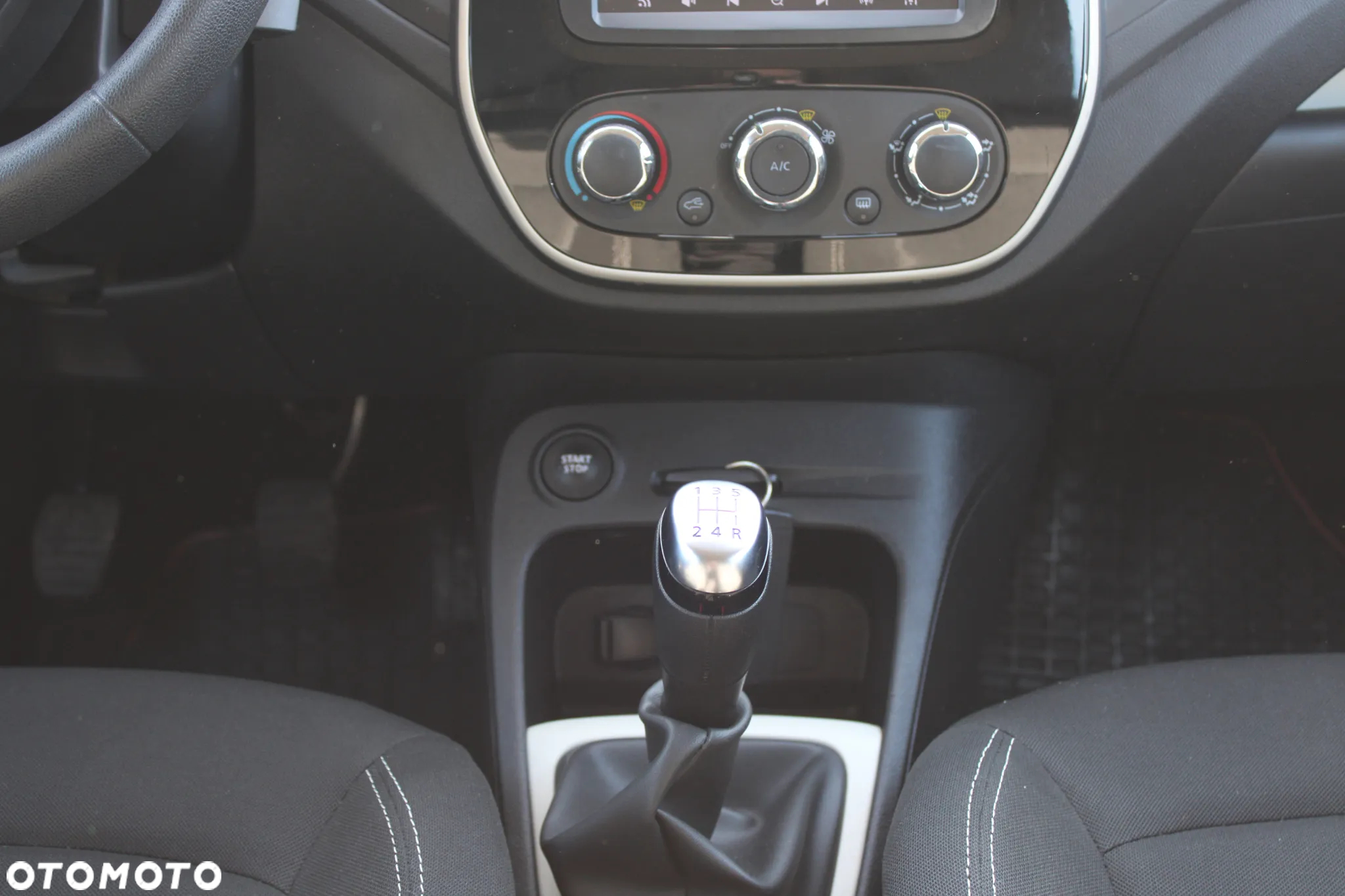 Renault Captur 0.9 Energy TCe Life - 13