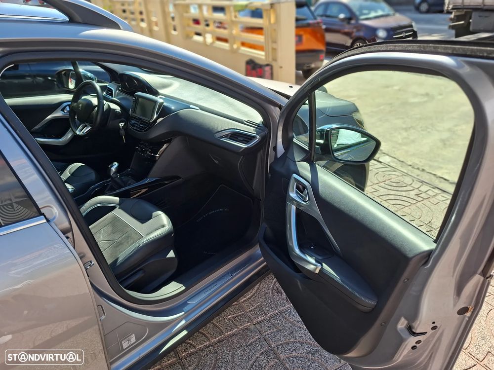 Peugeot 2008 1.2 PureTech Crossway - 21