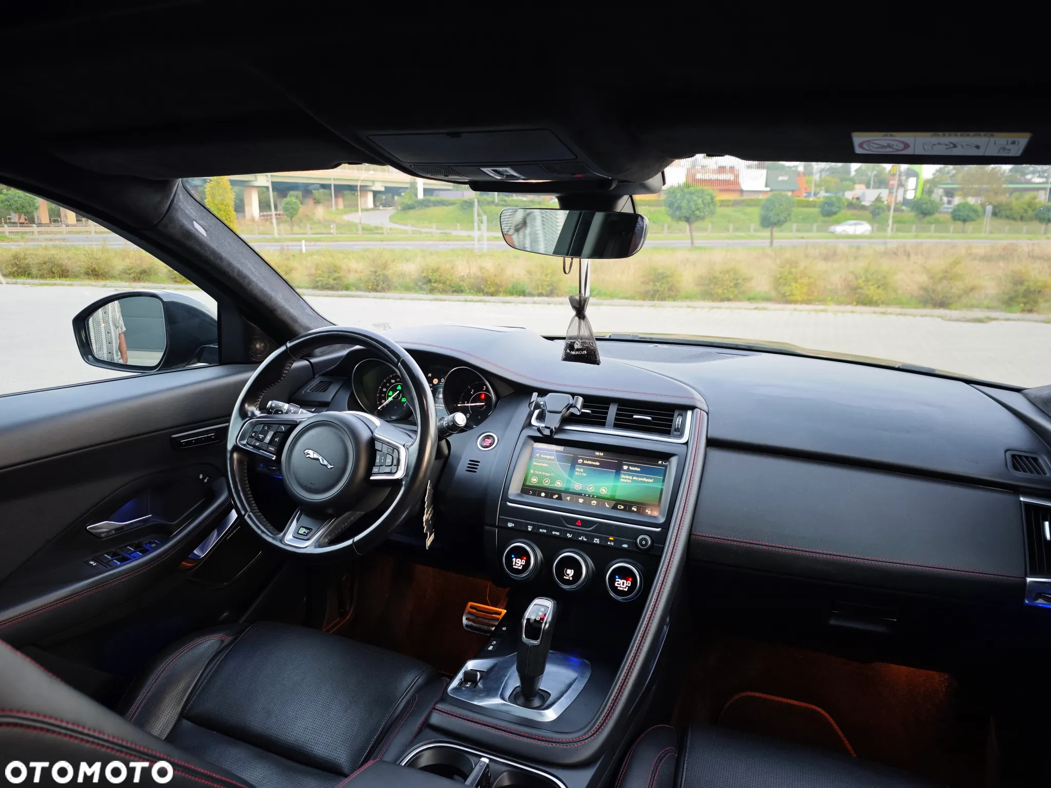 Jaguar E-Pace 2.0 i4D AWD R-Dynamic S - 21