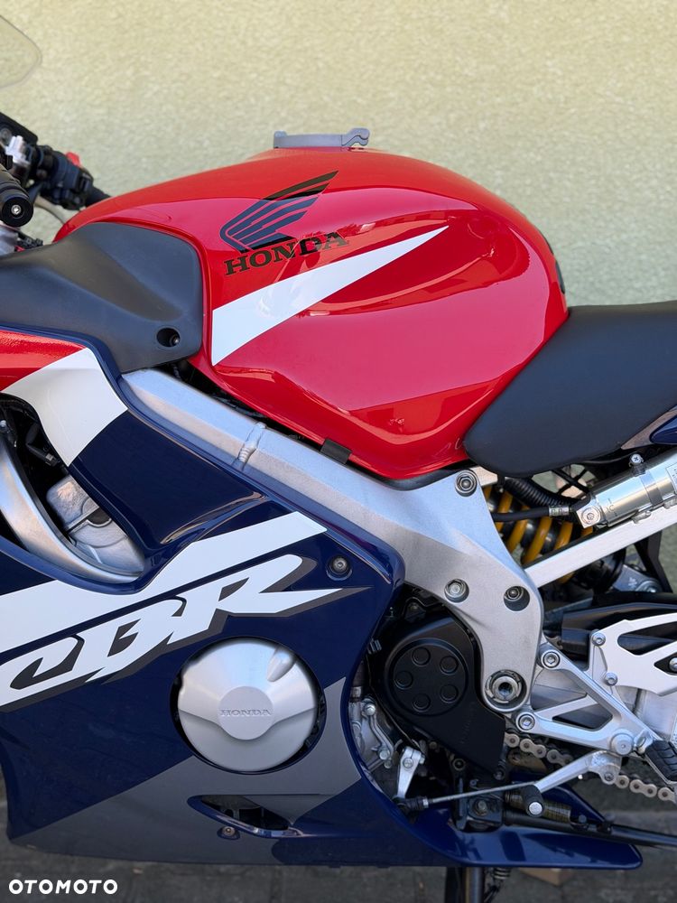 Honda CBR - 25