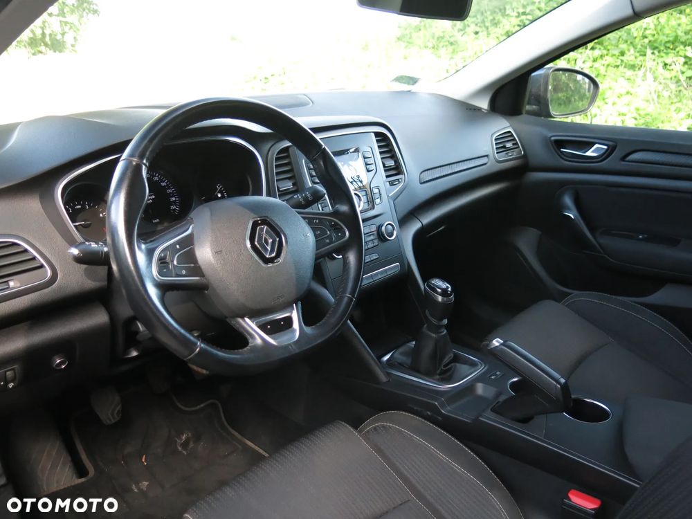 Renault Megane 1.5 dCi Zen - 10