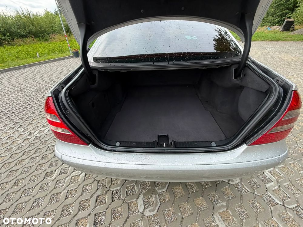 Mercedes-Benz Klasa E 270 CDI Avantgarde - 6
