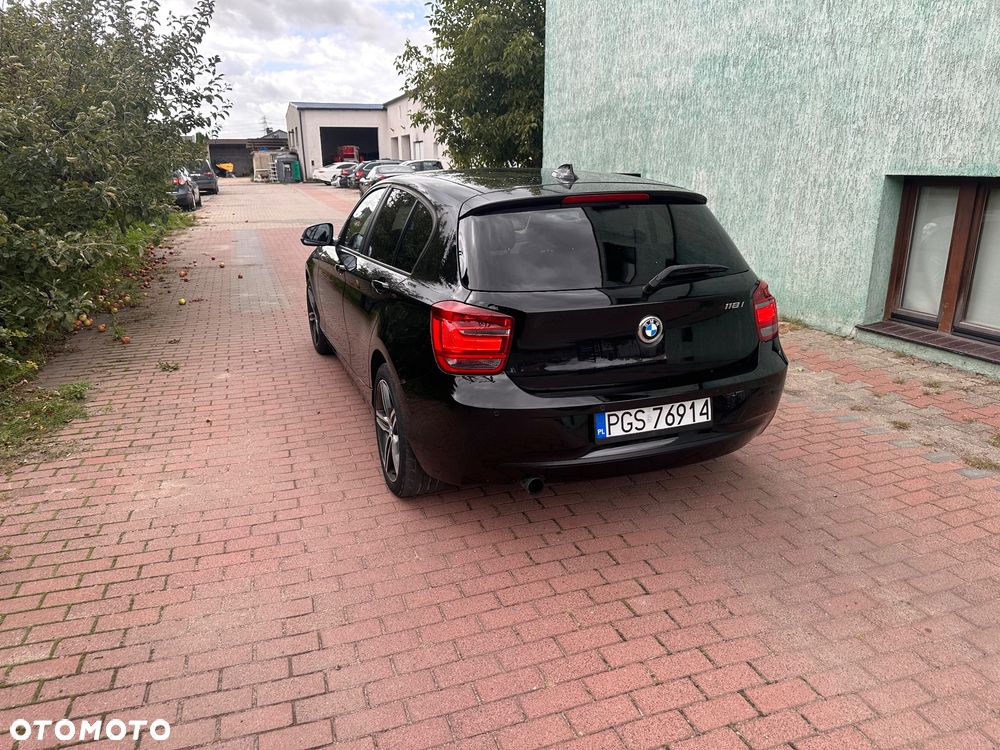 BMW Seria 1 - 10