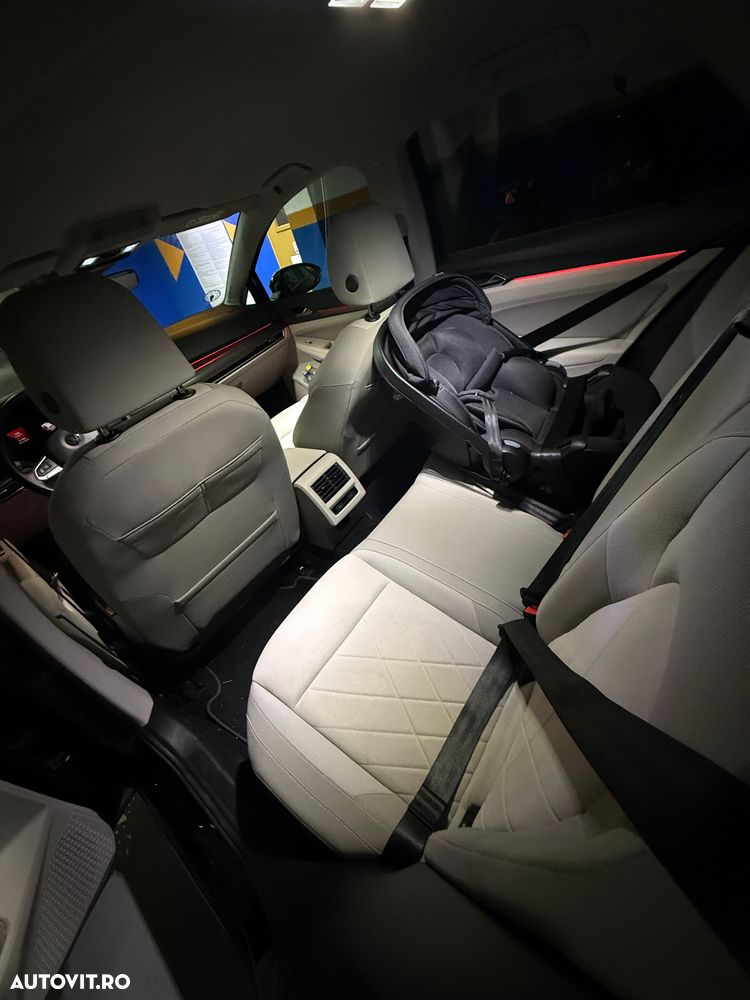 Volkswagen Golf - 10