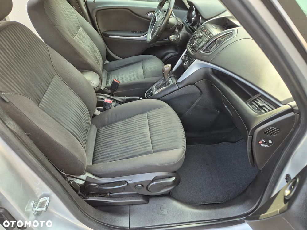 Opel Zafira - 9