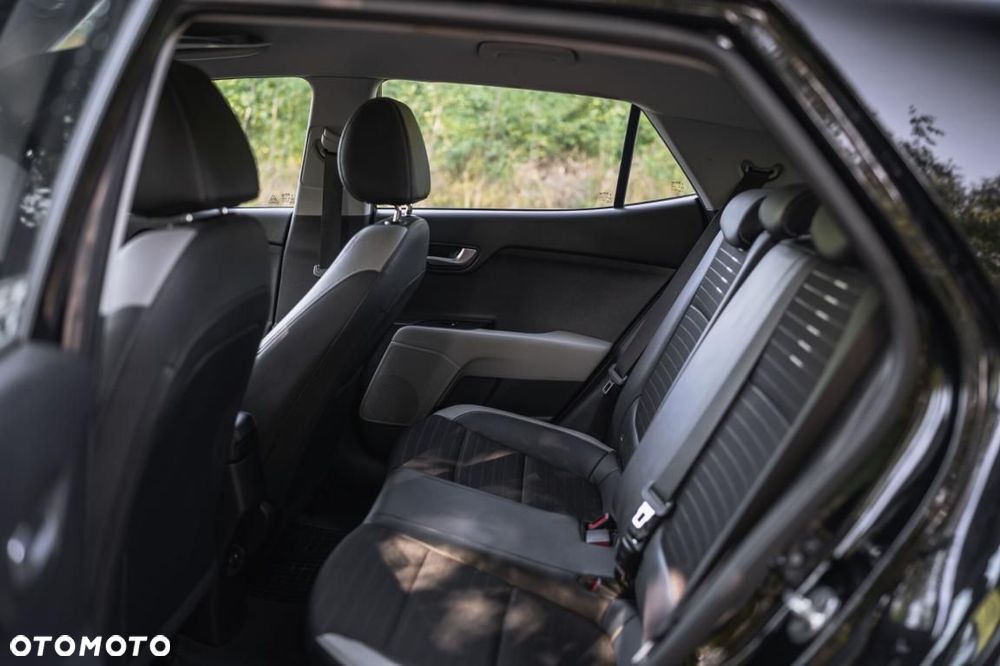 Kia Stonic - 22
