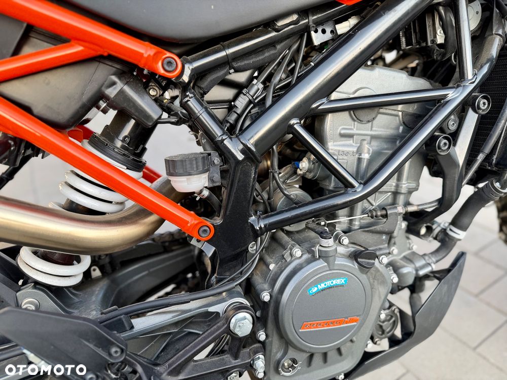 KTM Duke 125 - 10