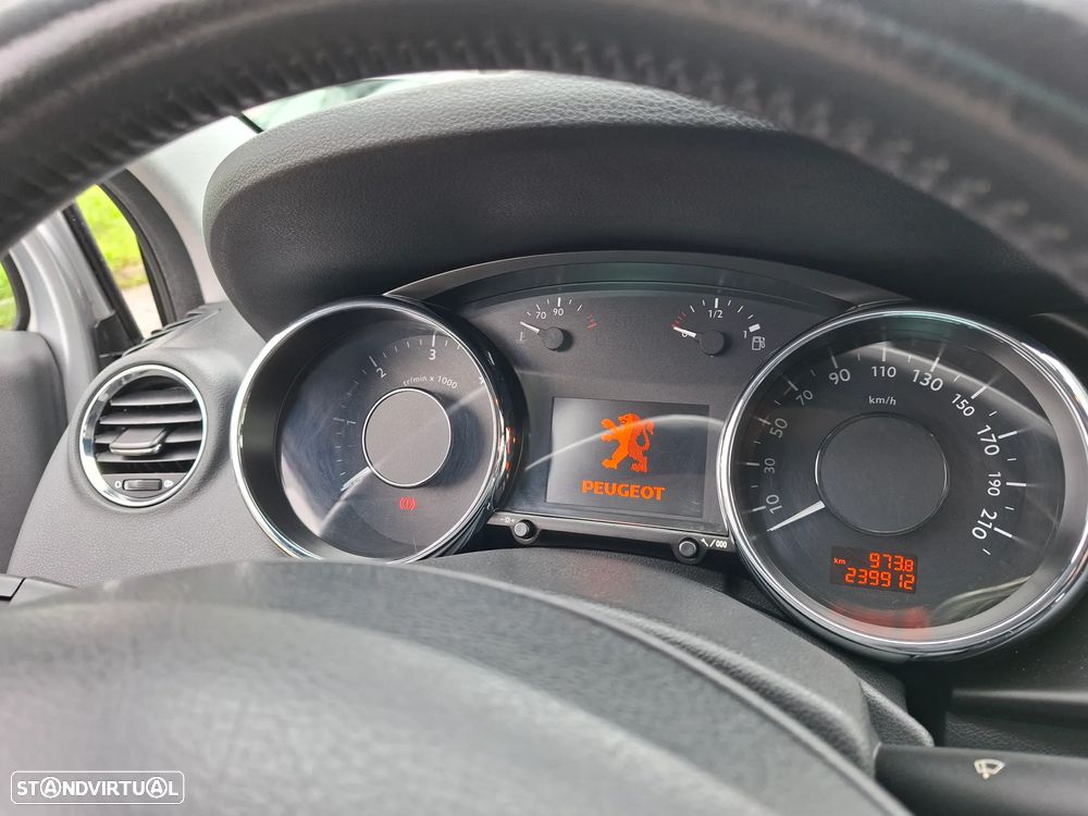 Peugeot 3008 - 13