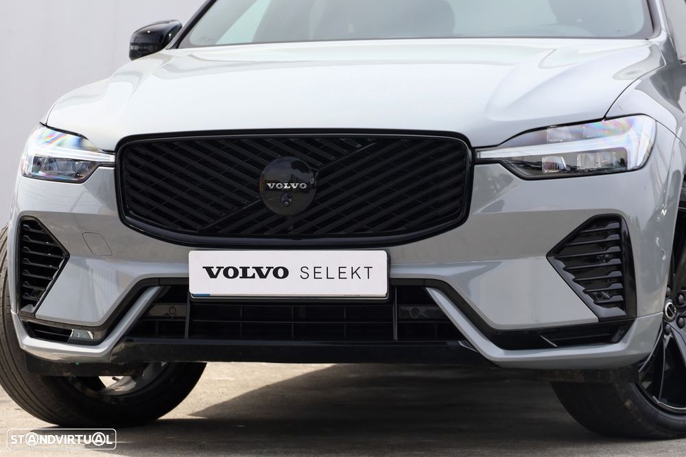 Volvo XC 60 2.0 T6 PHEV Black Edition AWD - 38