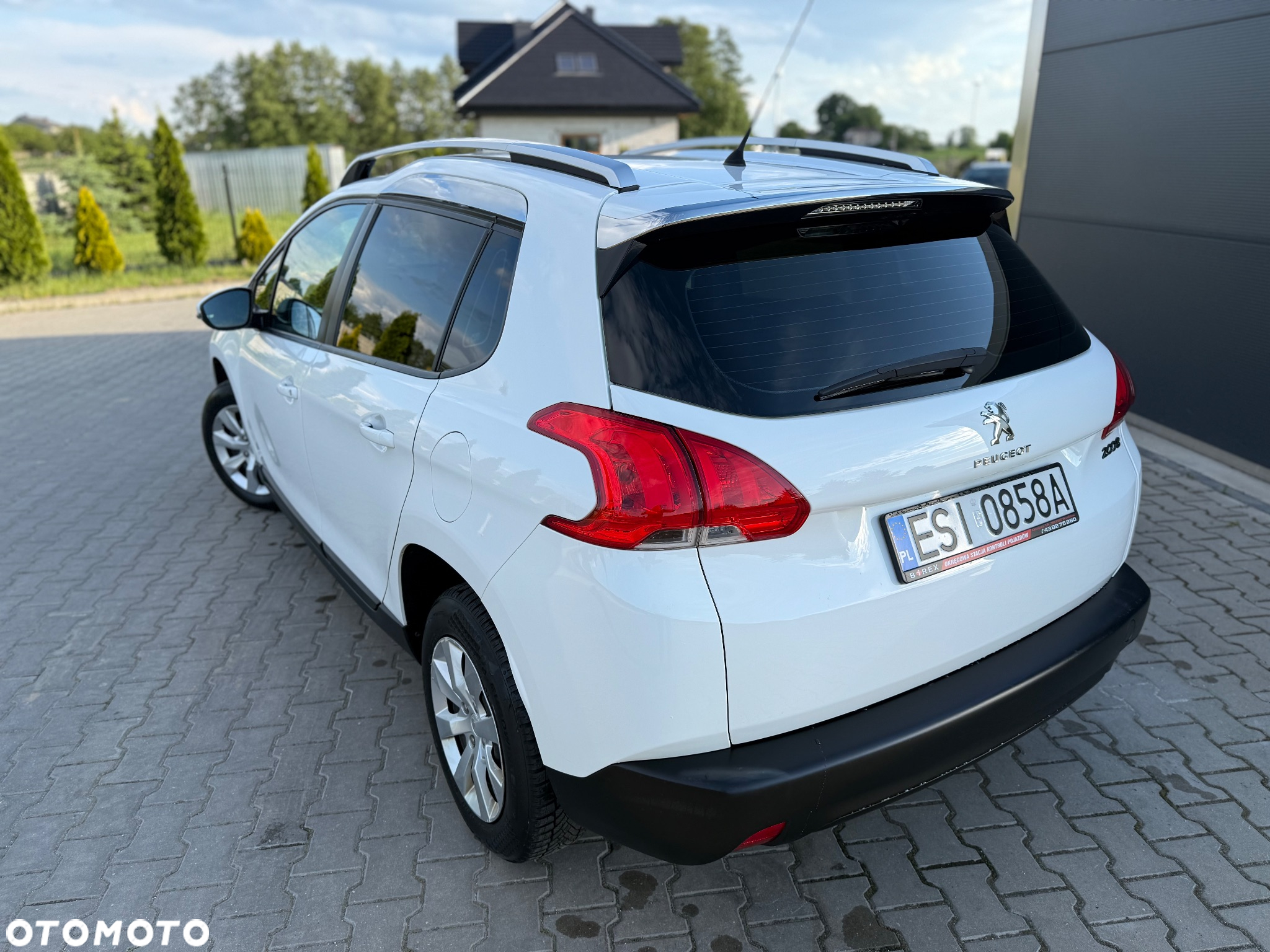 Peugeot 2008 1.2 Pure Tech Access - 26