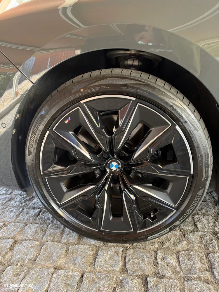 BMW i7 eDrive50 Pack Desportivo M Pro - 6
