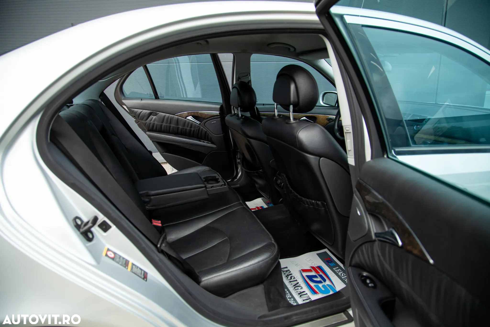 Mercedes-Benz E 320 T CDI 7G-TRONIC Avantgarde - 20