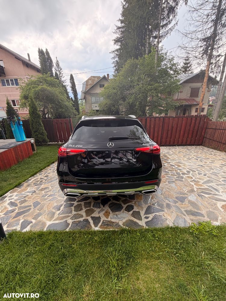 Mercedes-Benz GLC - 12
