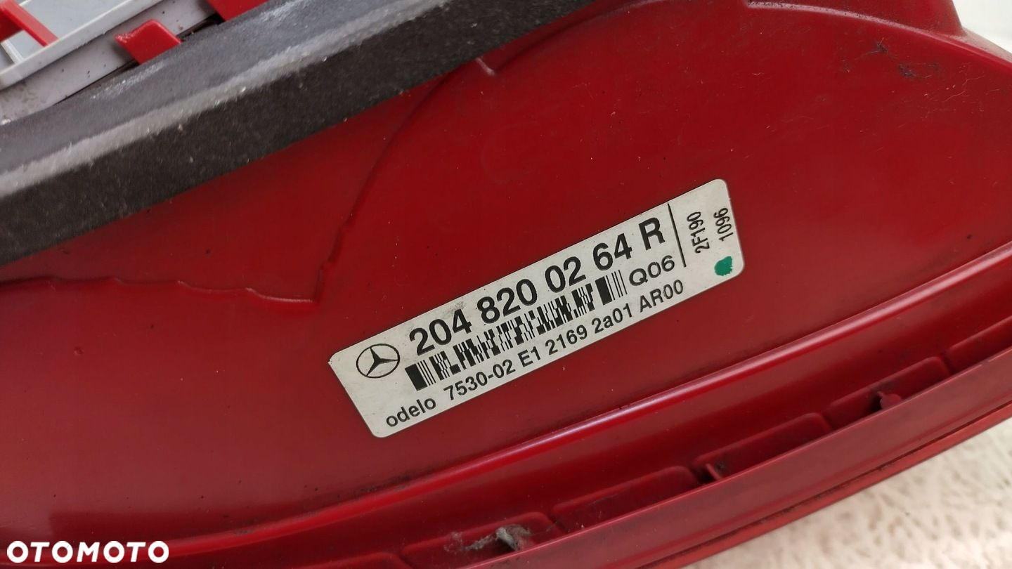 MERCEDES C W204 PRZED LIFT 06-11 PRAWA TYLNA LAMPA W BŁOTNIK A2048200264 - 8