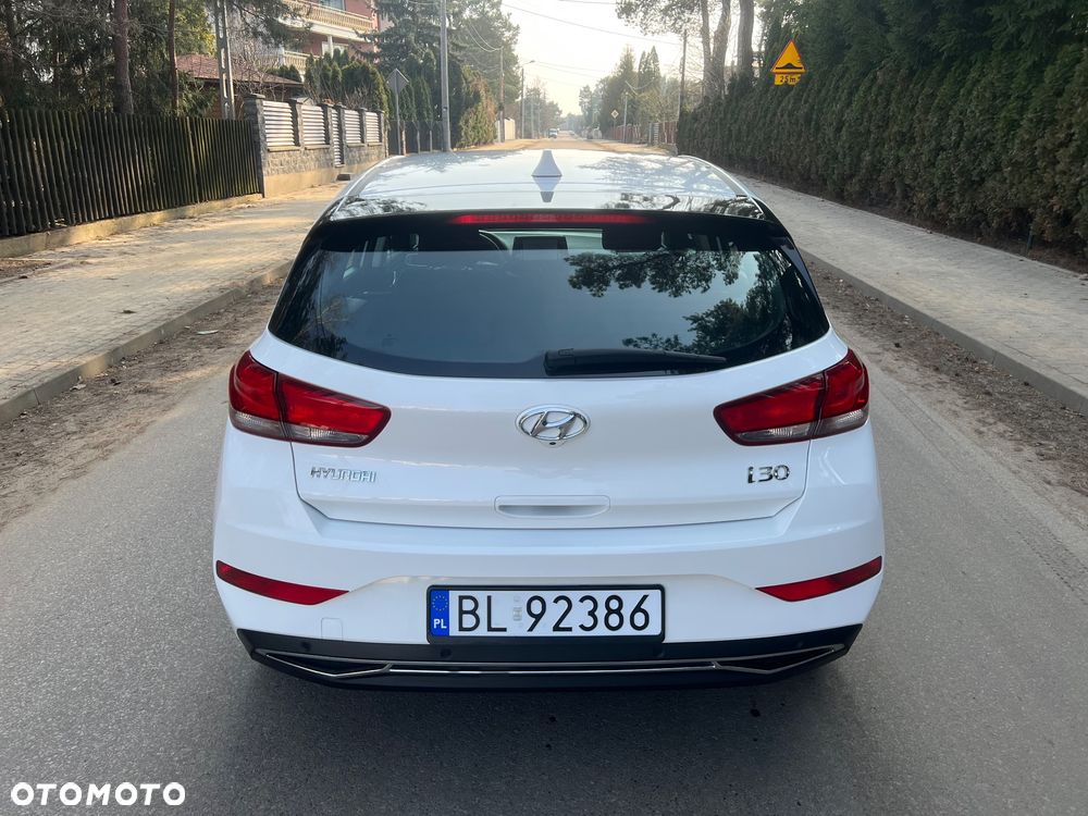 Hyundai i30 1.5 T-GDI 48V Comfort - 4