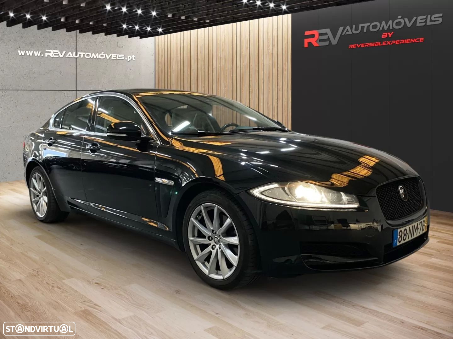 Jaguar XF 2.2 D Premium Luxury - 2