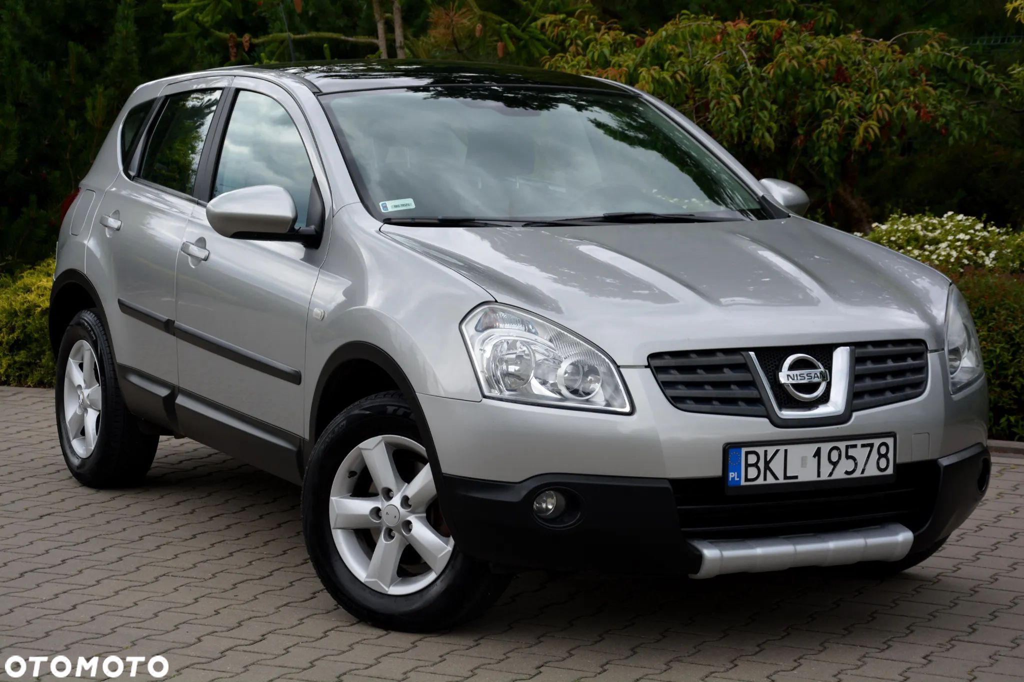 Nissan Qashqai 2.0 dCi Lounge - 1