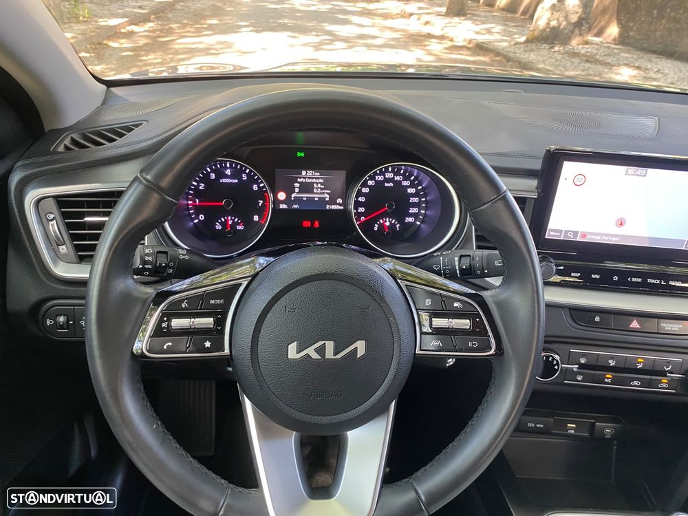 Kia XCeed 1.0 T-GDI Dynamic — fotografia 8