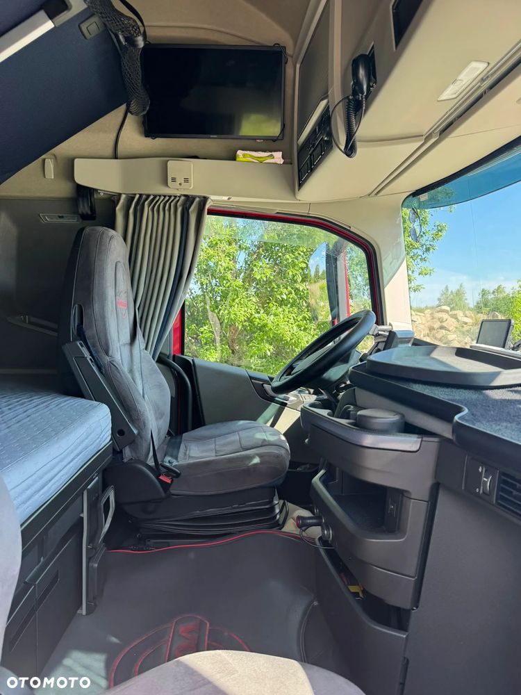 Volvo FH - 6