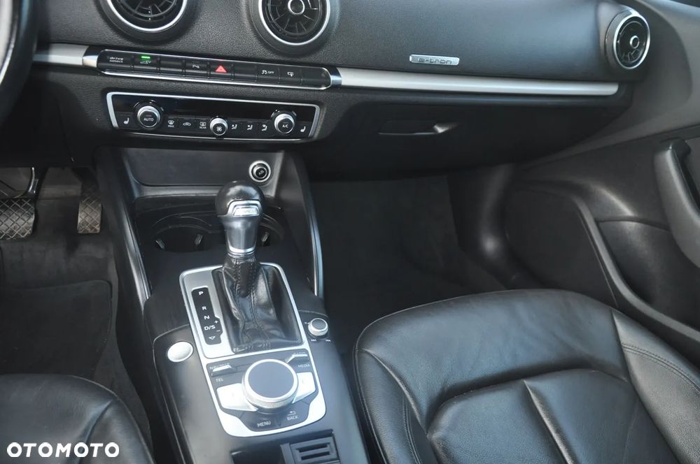 Audi A3 Sportback - 17