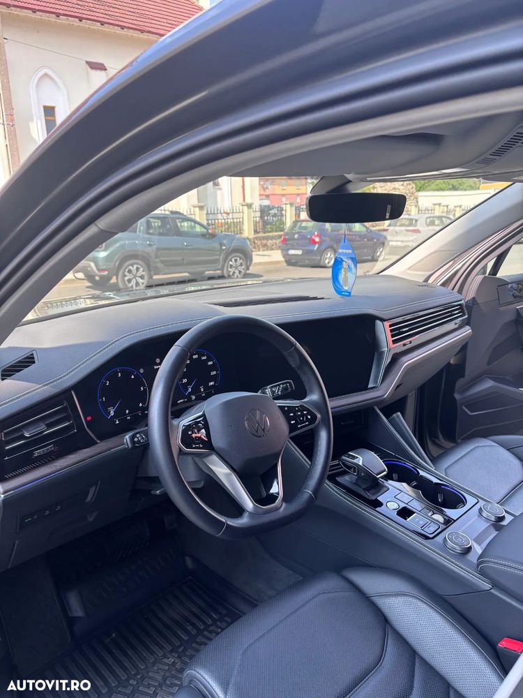 Volkswagen Touareg V6 TDI 4MOTION Elegance - 7