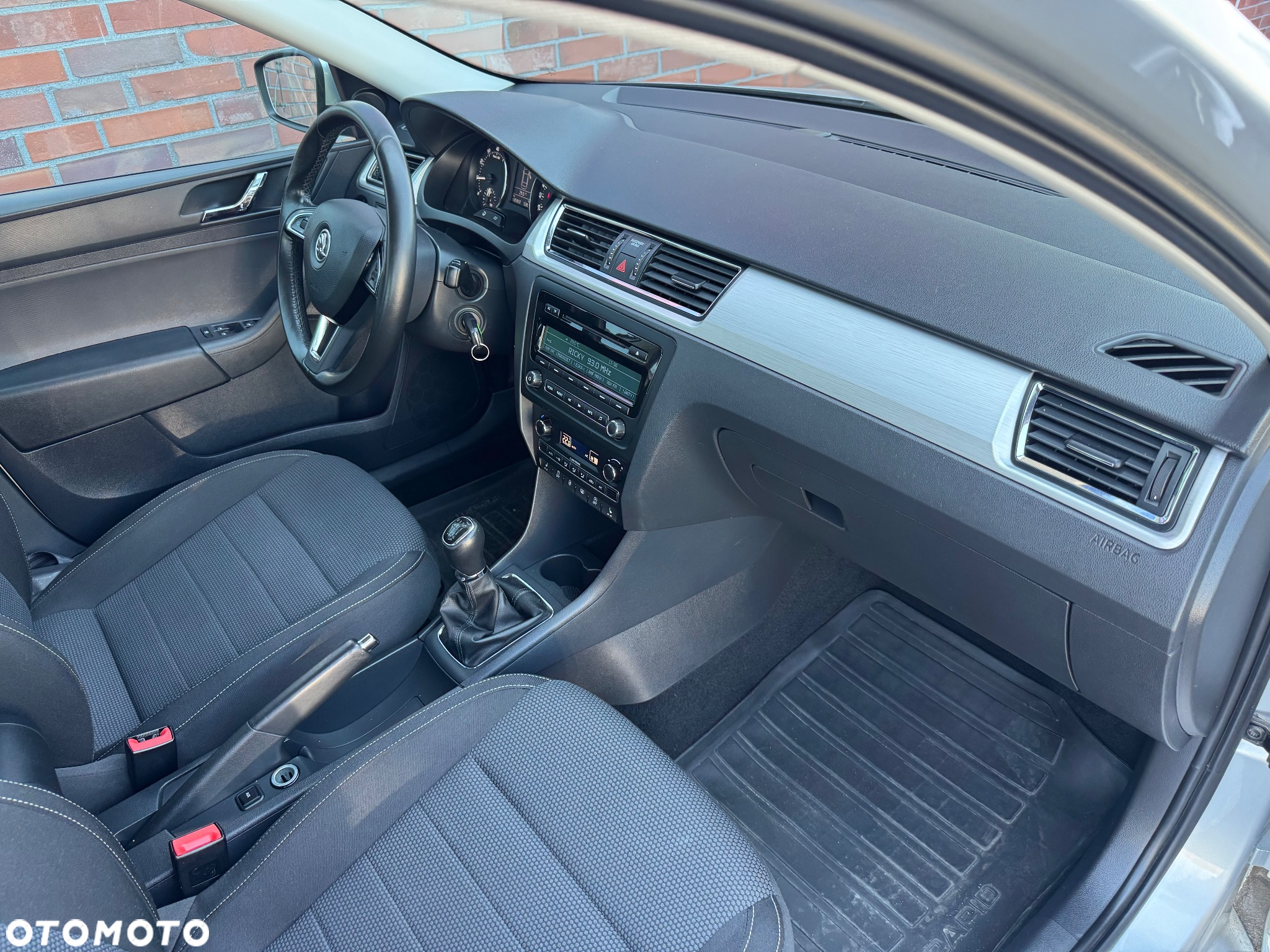 Skoda RAPID 1.2 TSI Elegance - 19